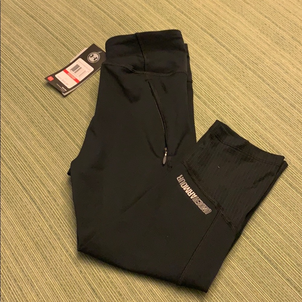 NWT Authentic Under Armour Capri Workout Leggings